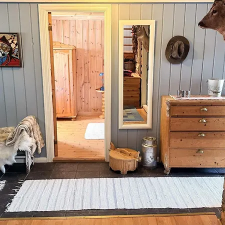 4 Star In * Grimstad (Aust-Agder)