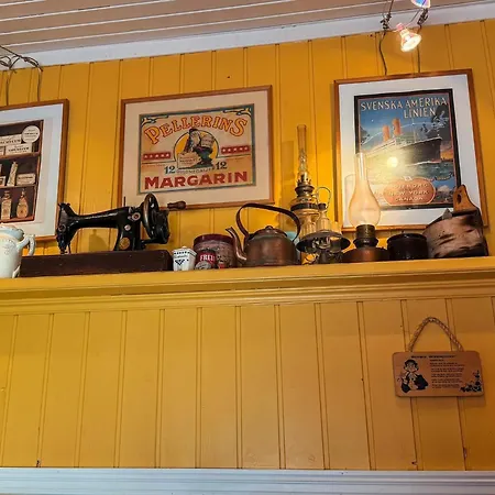 4 Star In * Grimstad (Aust-Agder)