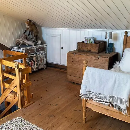 4 Star In Grimstad (Aust-Agder)