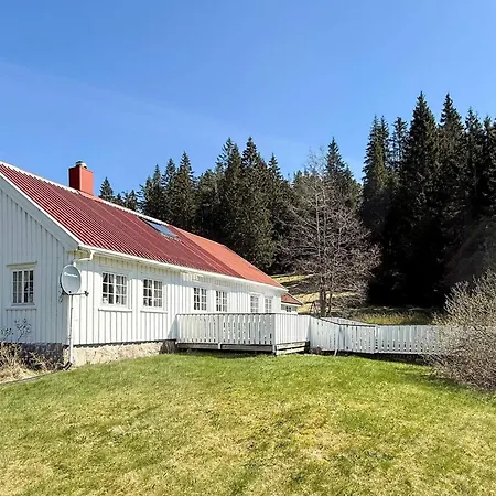 4 Star In * Grimstad
