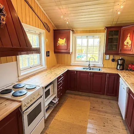 4 Star In * Grimstad (Aust-Agder)